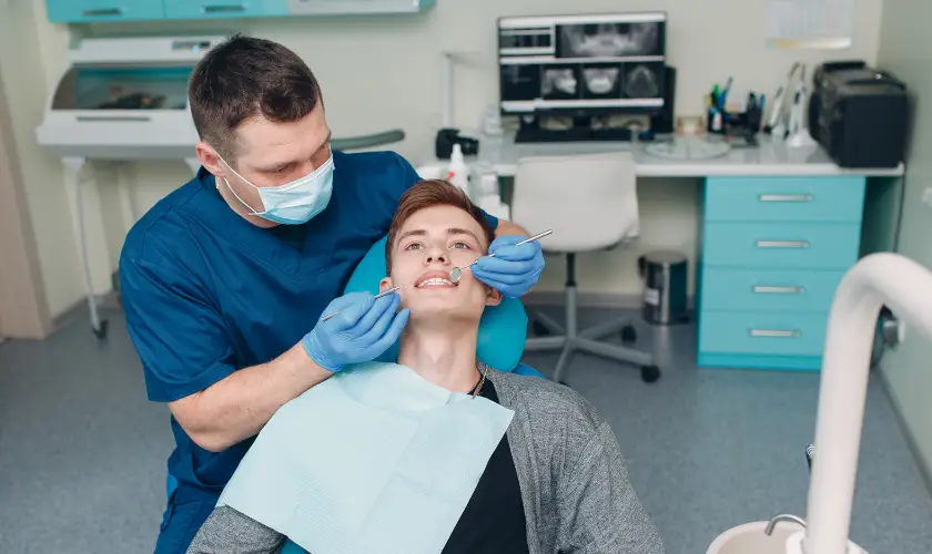 West Palm Beach Dentist Explains Relationship Between Food And Oral Health